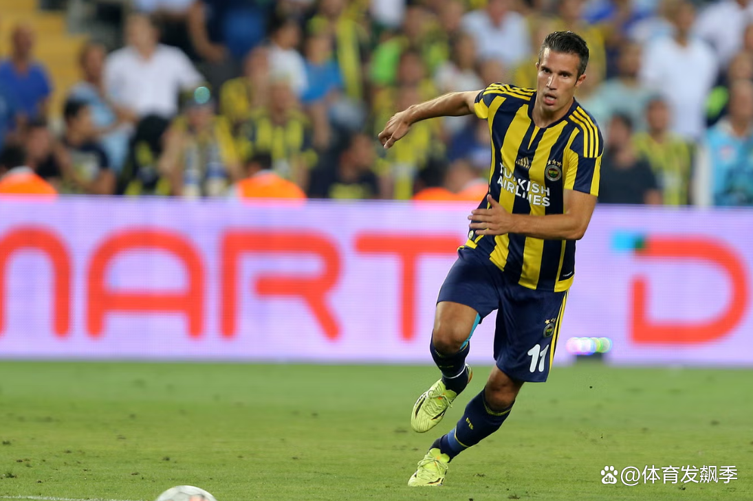  亚冠倒计时，费耶诺德关键时刻队长鼓劲，细节引发关注，更衣室稳定，资深球员宣示担当